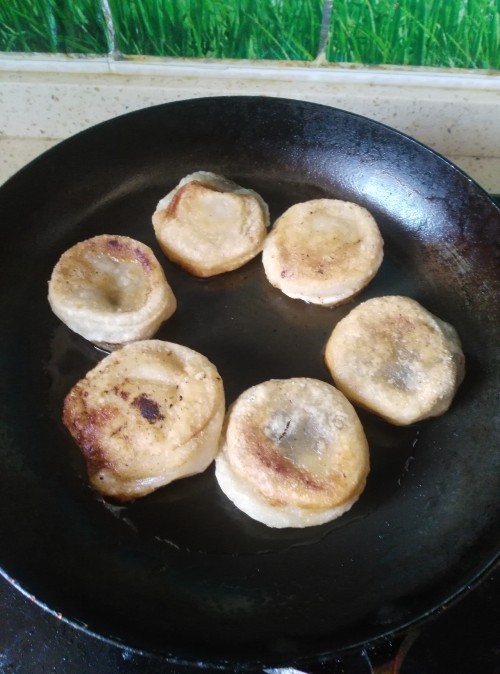 油墩子,3个肉3个豆沙