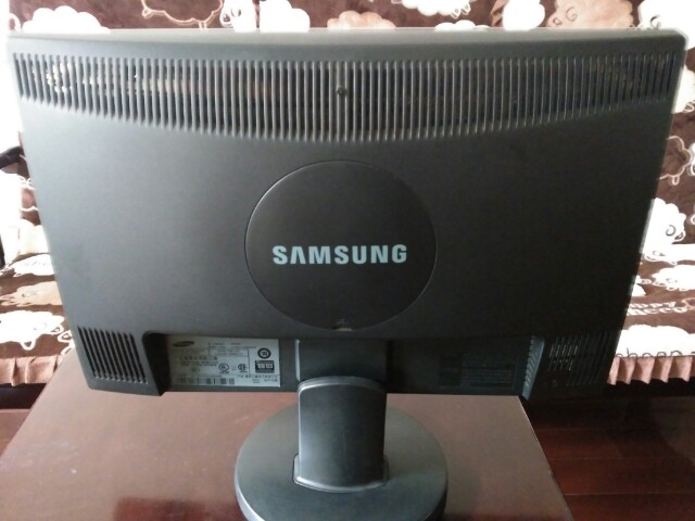 三星943nw显示器贱卖了