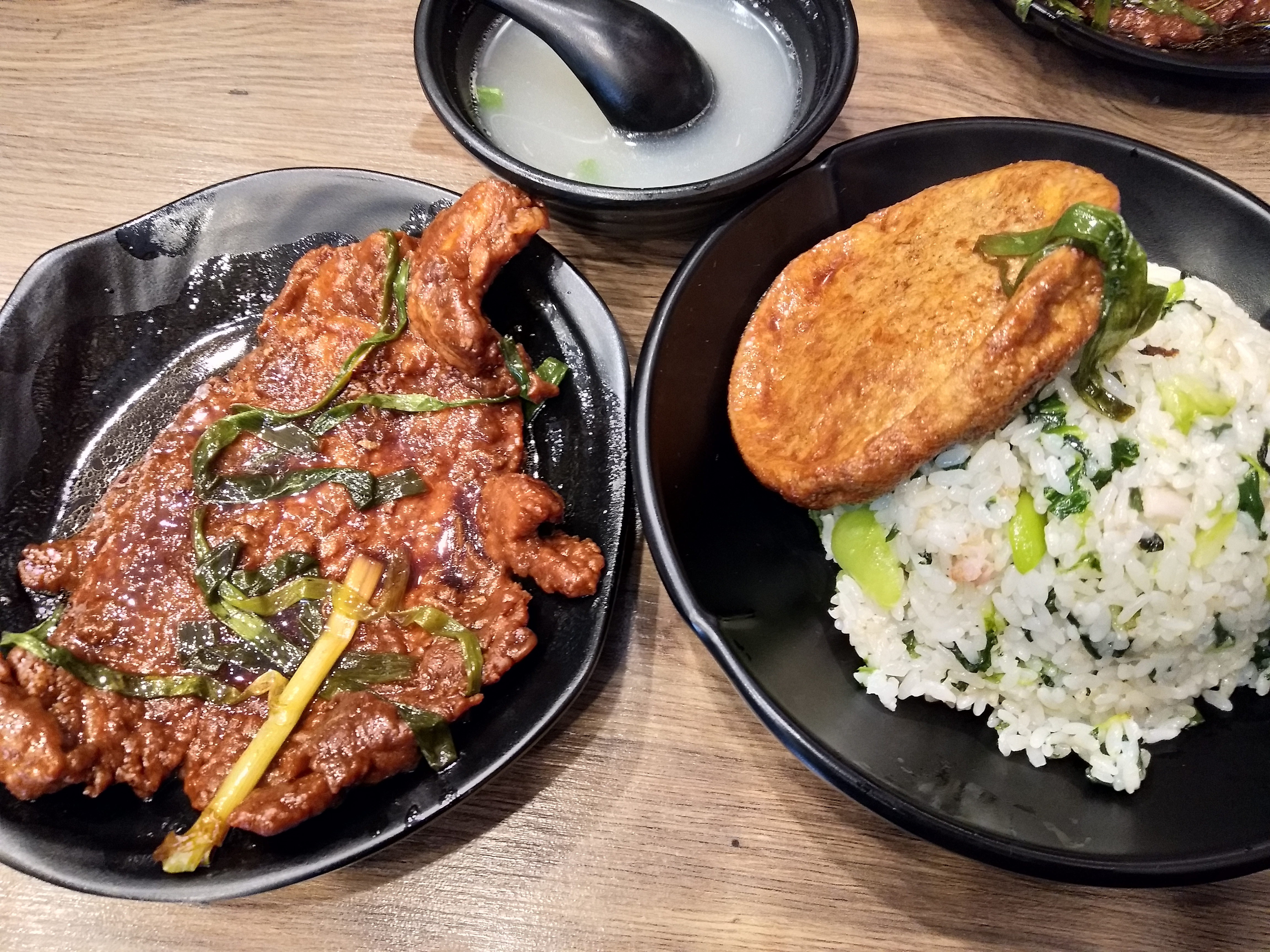 菜饭,大排,苏鸡!