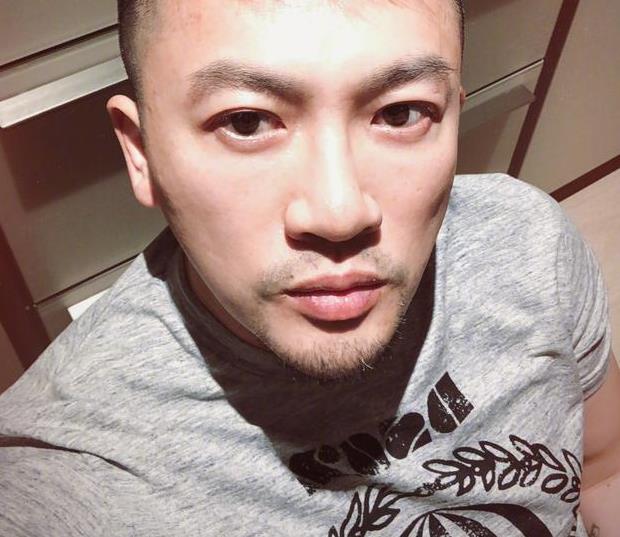 任达华 这个男人好有个性啊!