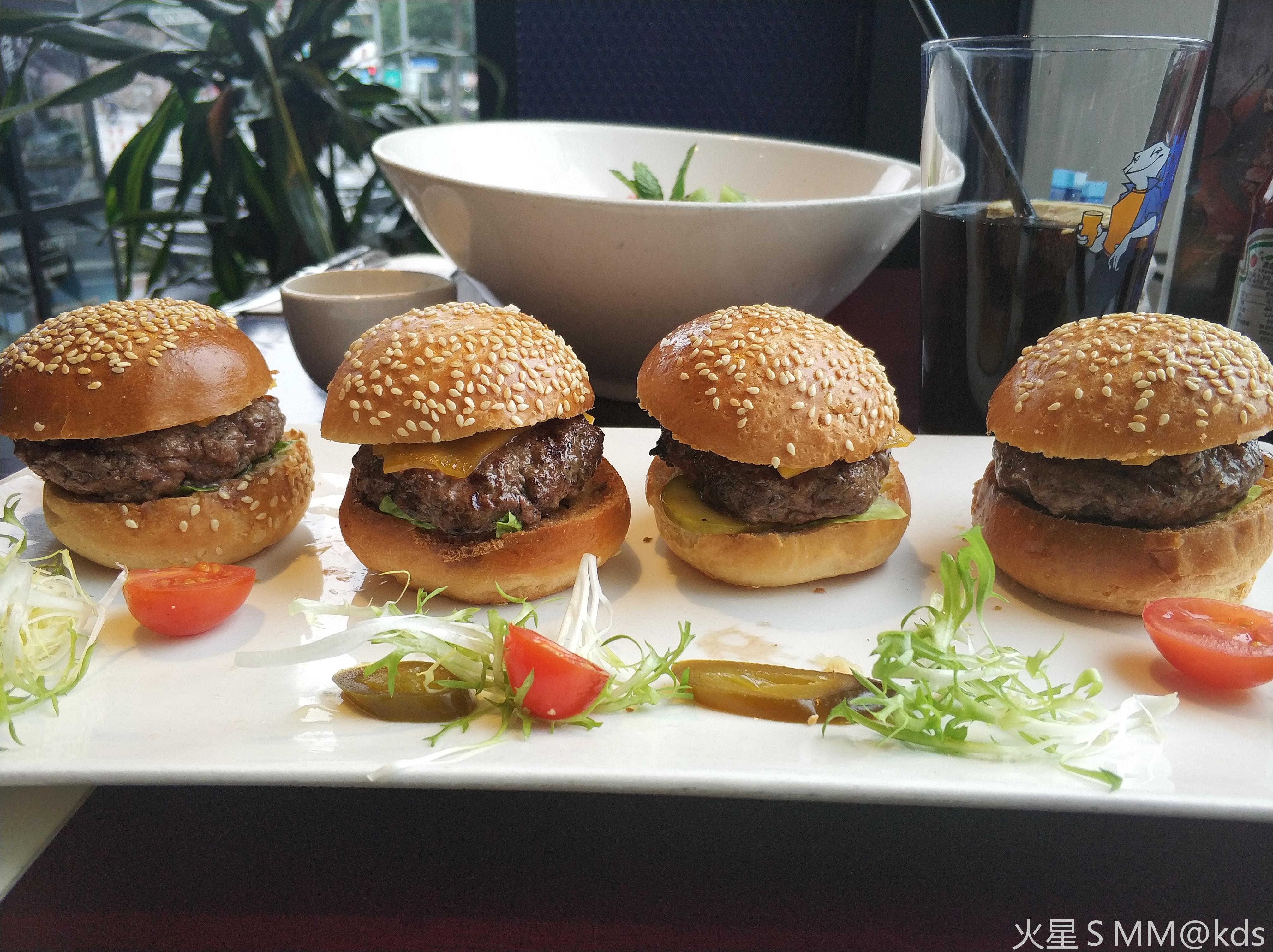 蓝蛙迷你汉堡,一口一个,色色一一