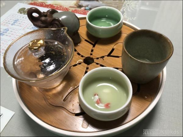 放假天天在家喝茶