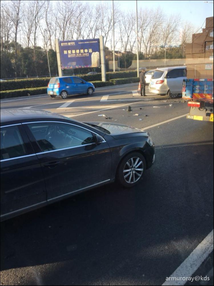 今天早上中环上中路出口拥堵严重是什么情况?