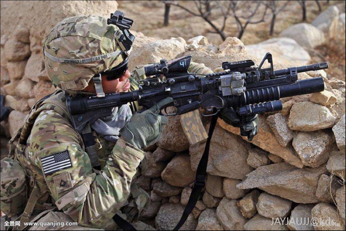 海报上这把美军枪?