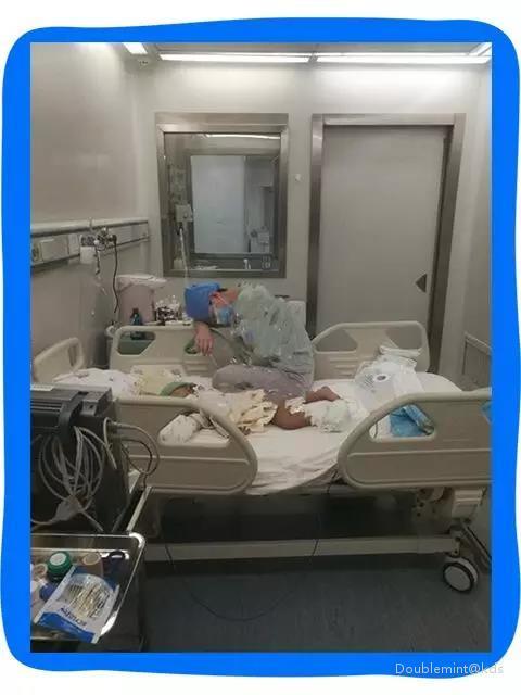 10天转院5次,病危3次,在移植仓与死神搏斗92天的1岁宝宝仍在坚持