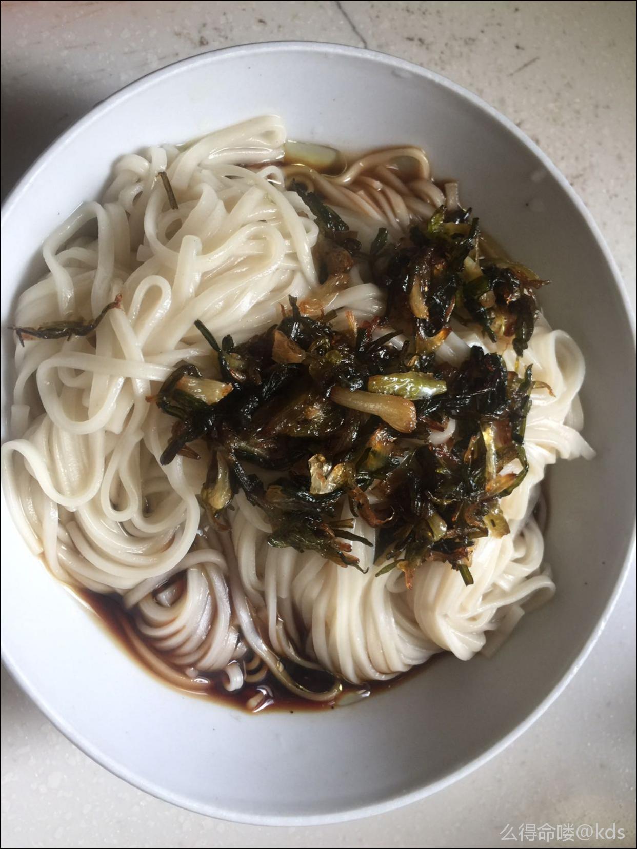 普陀丁尚彪含泪吃面