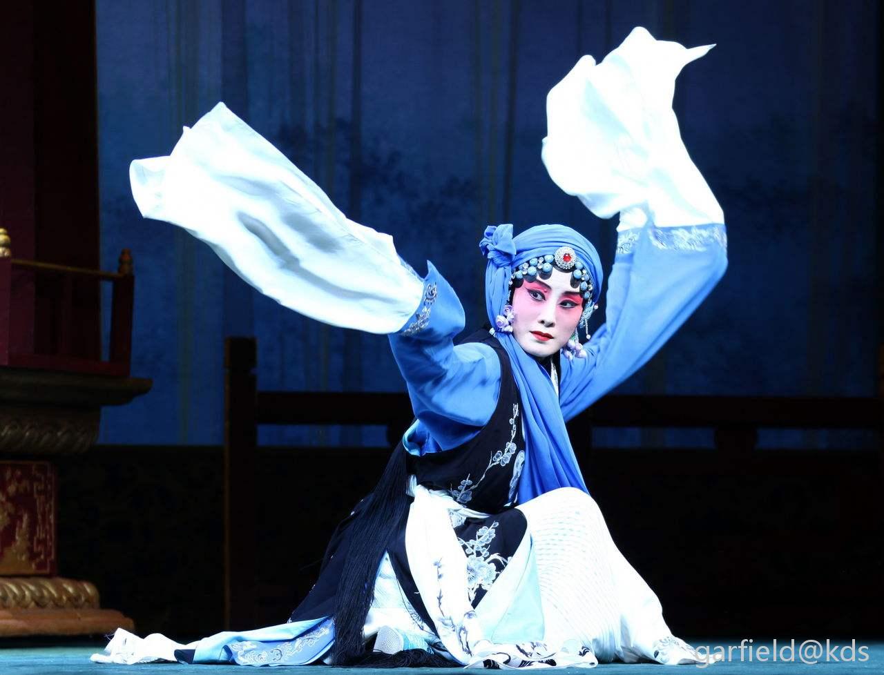 以前的人就是会享受,长腿xs现场跳舞给你看