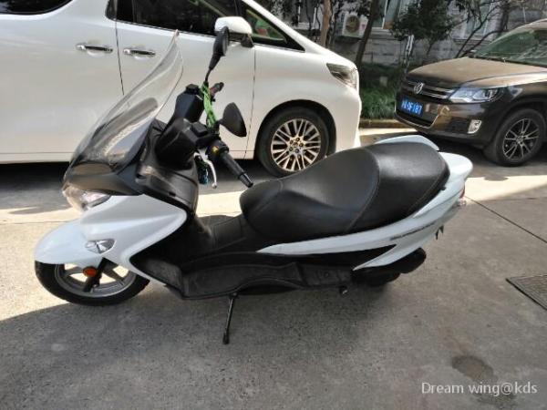 听说山上玩二轮的车神不少