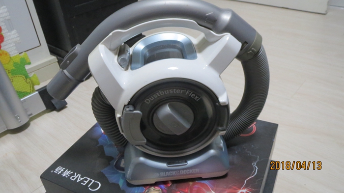 black&decker百得 12v蜗牛式紧凑型无绳吸尘器pd1200b