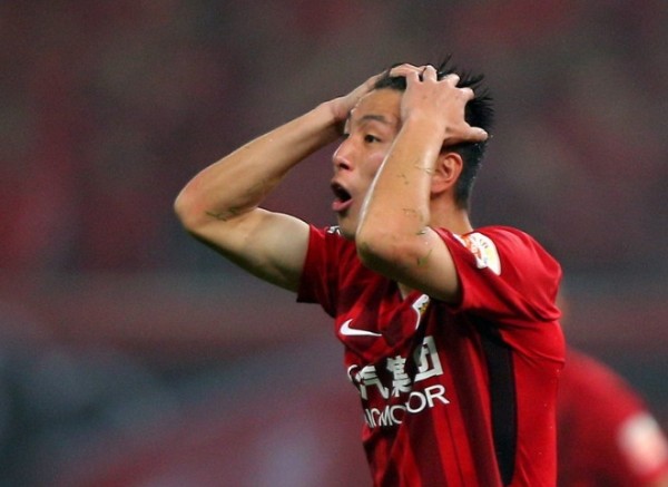 谁能挡!武磊在金靴的道路上狂奔,一人进球数完