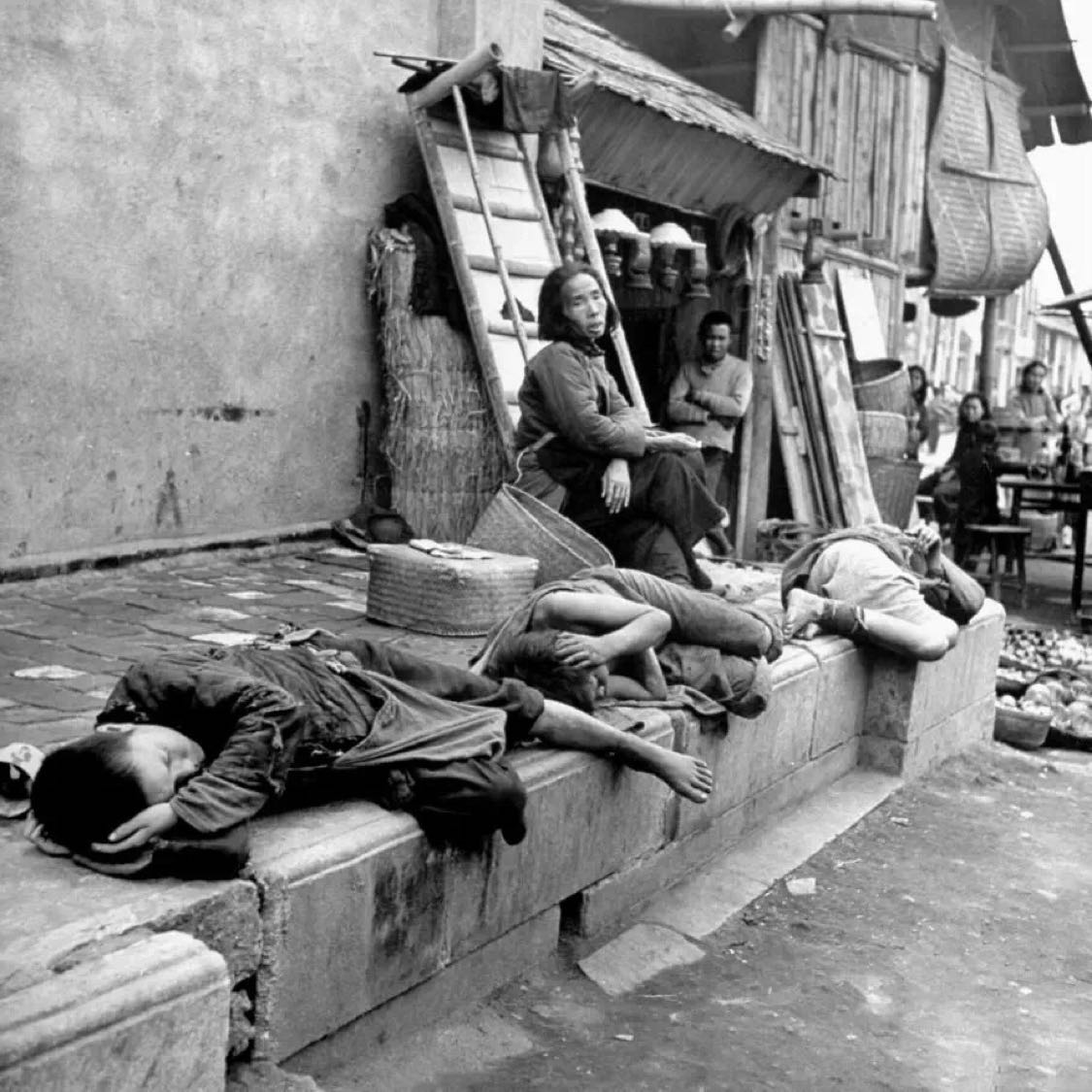 前两天有几个喷子说向往1946年的中国?