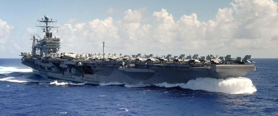 在进行防空作战时,辽宁舰与美国航母的差距并没想象中那么大