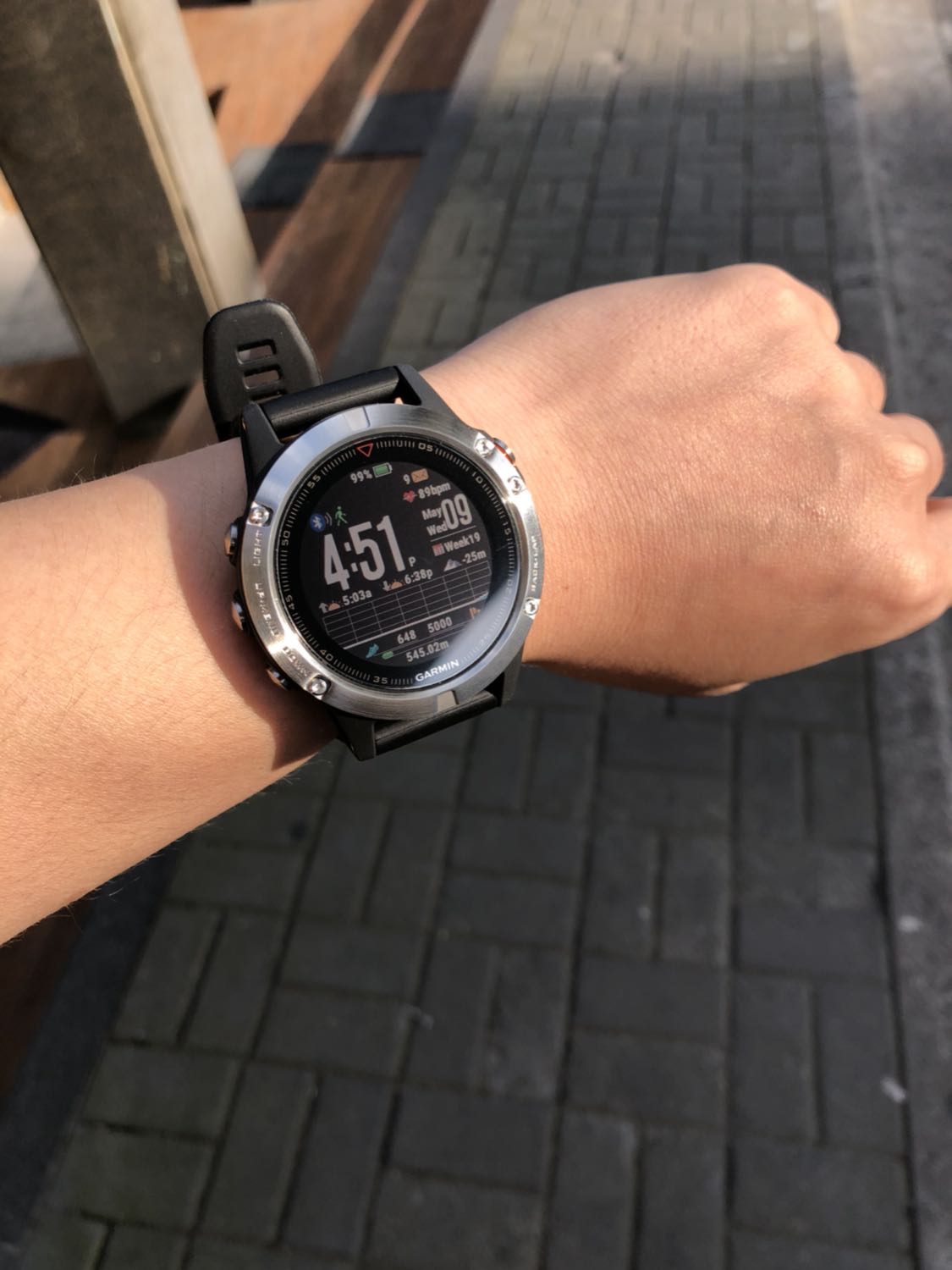 佳明fenix5跟蘋果apple watch3對比.