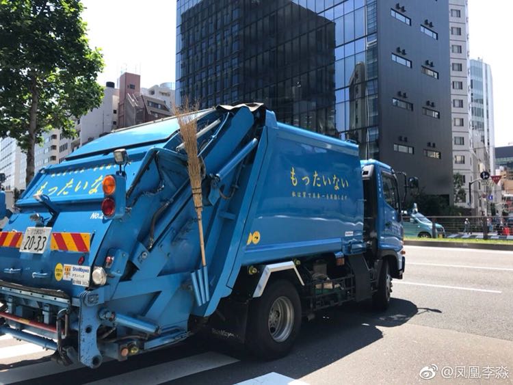 这是日本的垃圾车