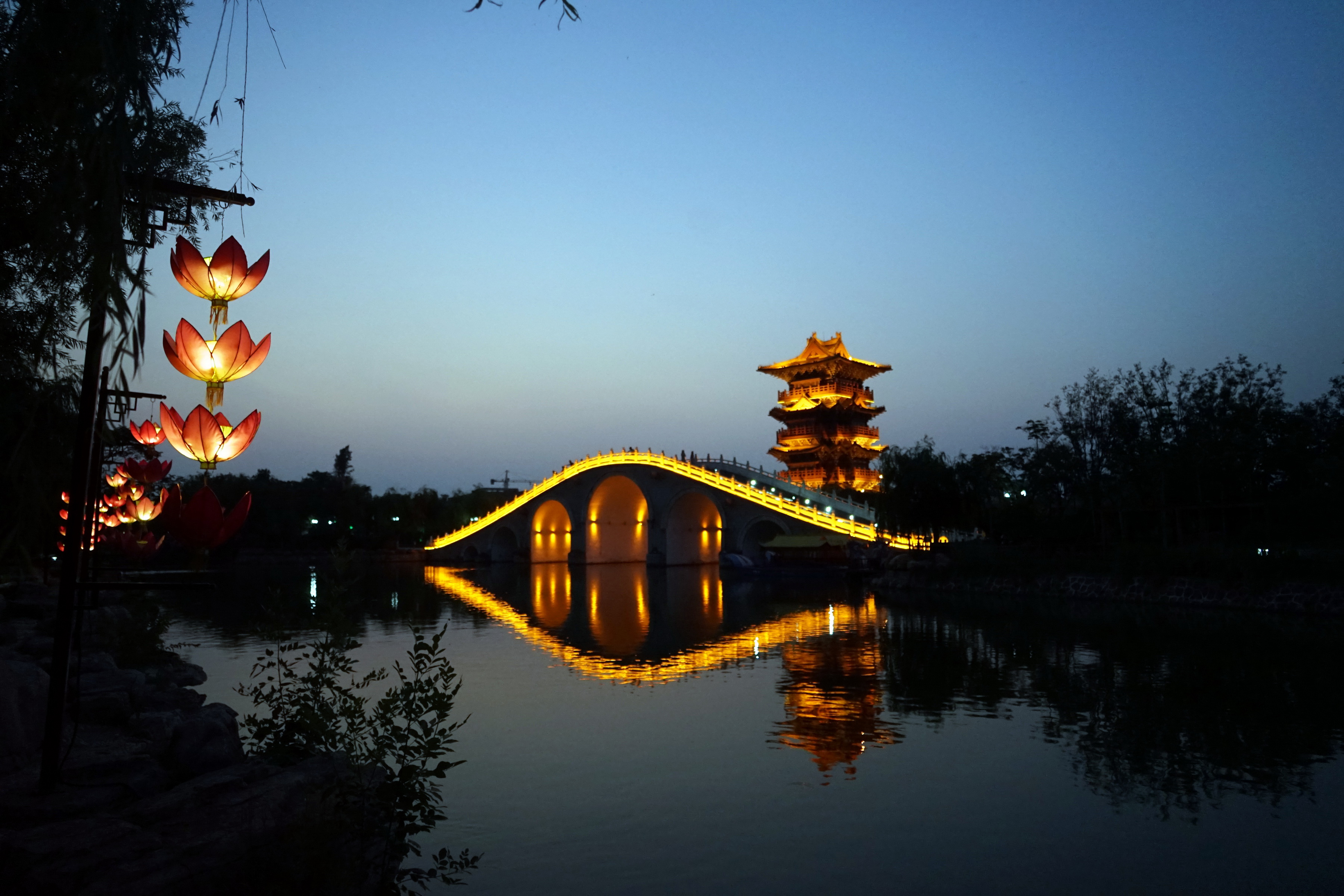 "琪树明霞五凤楼,夷门自古帝王州"---河南开封之行