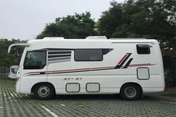中巴式b型房车 更像家的感觉