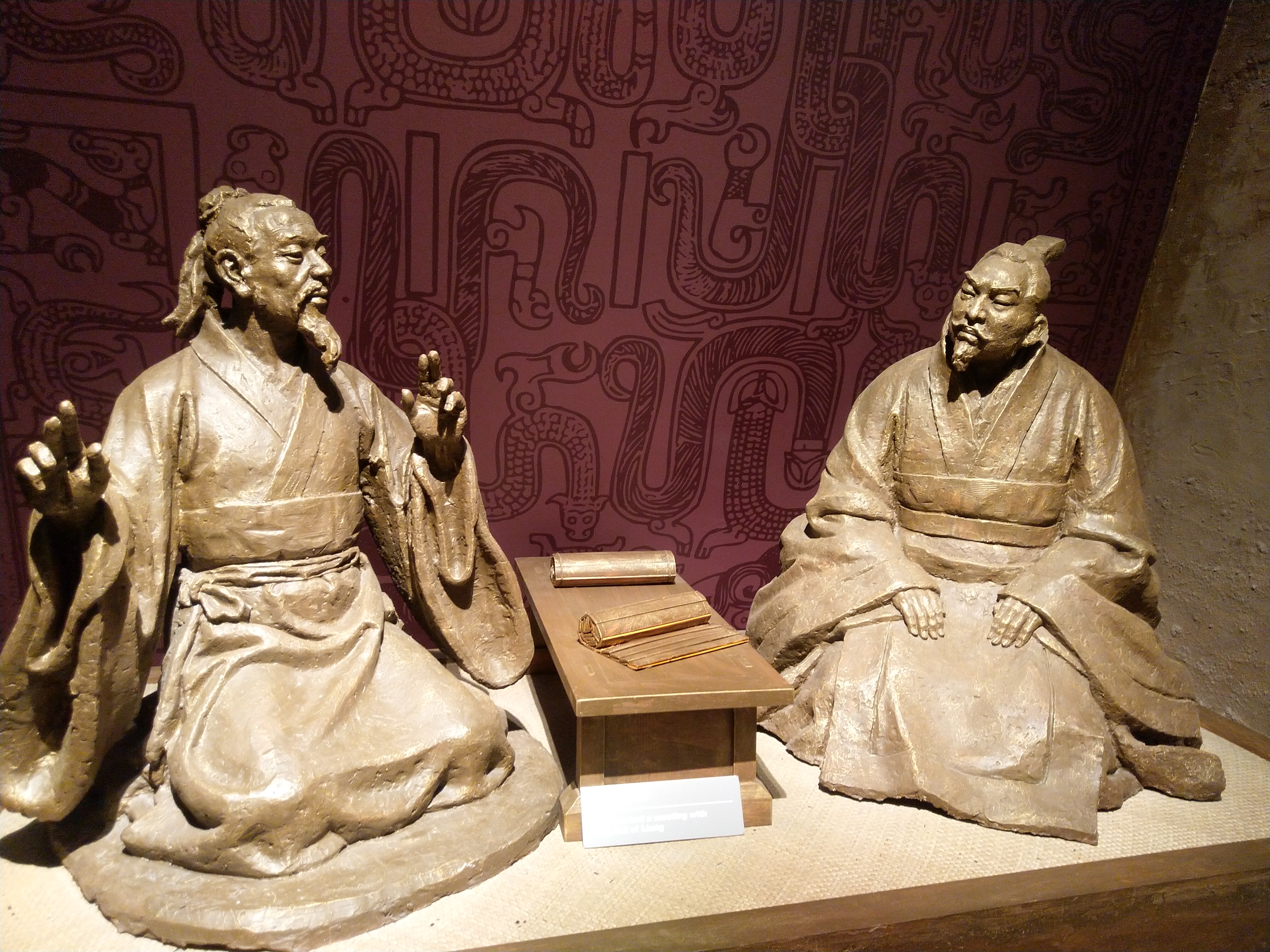 和之前我介绍过的,孟子见齐宣王差不多,基本上就是辩论,孟子劝梁