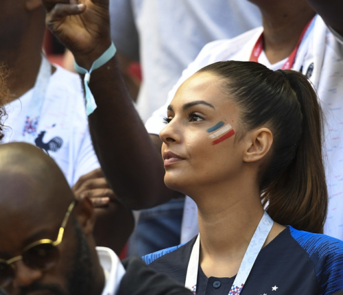 法国队黑人居多,球员老婆到是白人女人多