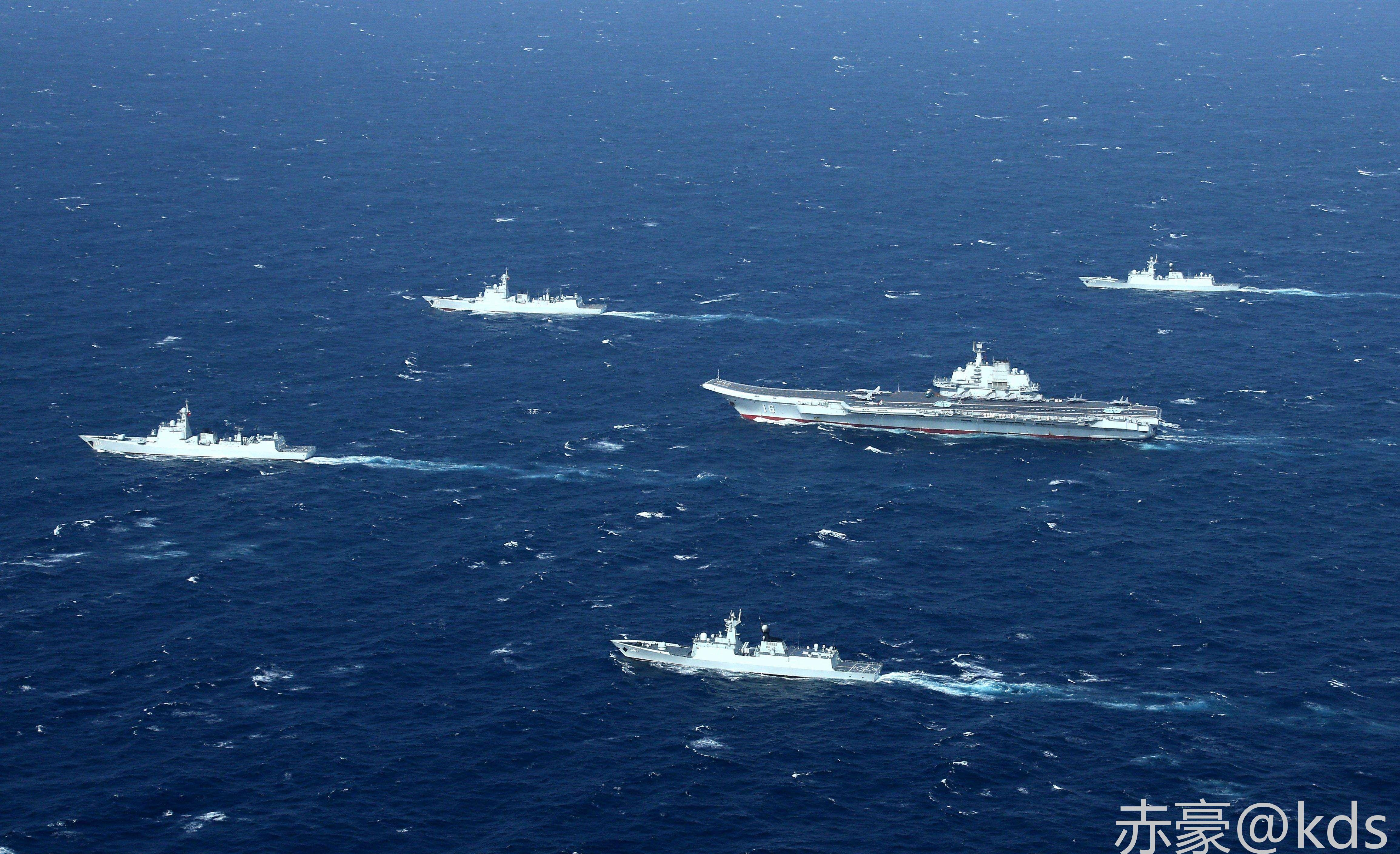 中国为何停建054a?有图显示新型护卫舰悄然开工