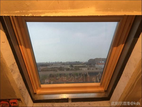 斜坡顶楼阁楼老虎窗怎么做隔热效果最好?