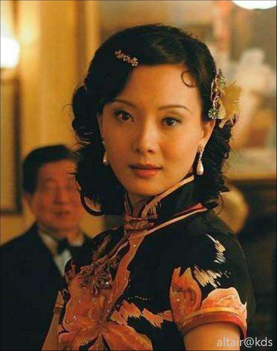 陈数整容整的蛮厉害的