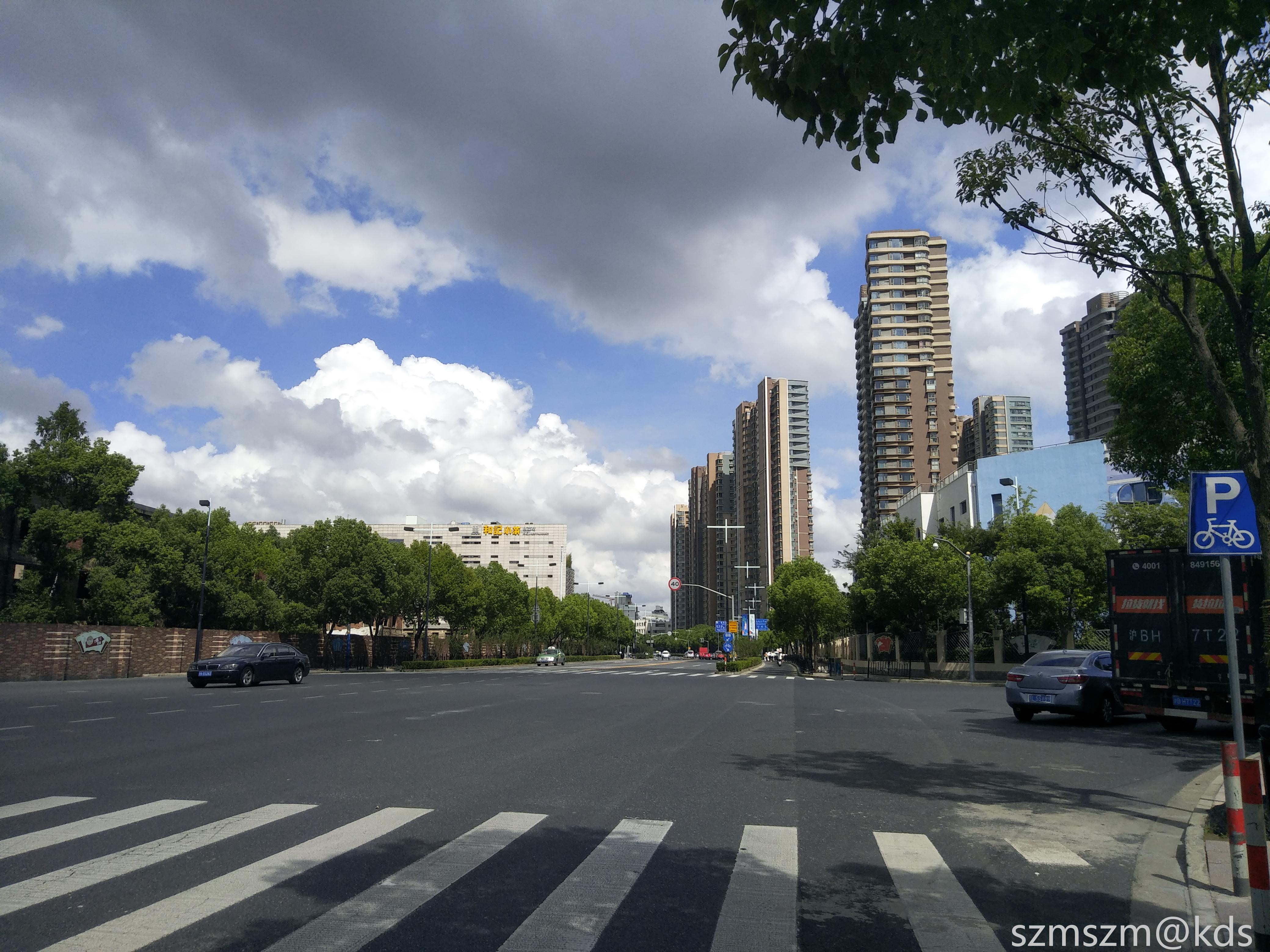 上海街景,看下能不能猜出都是哪里?