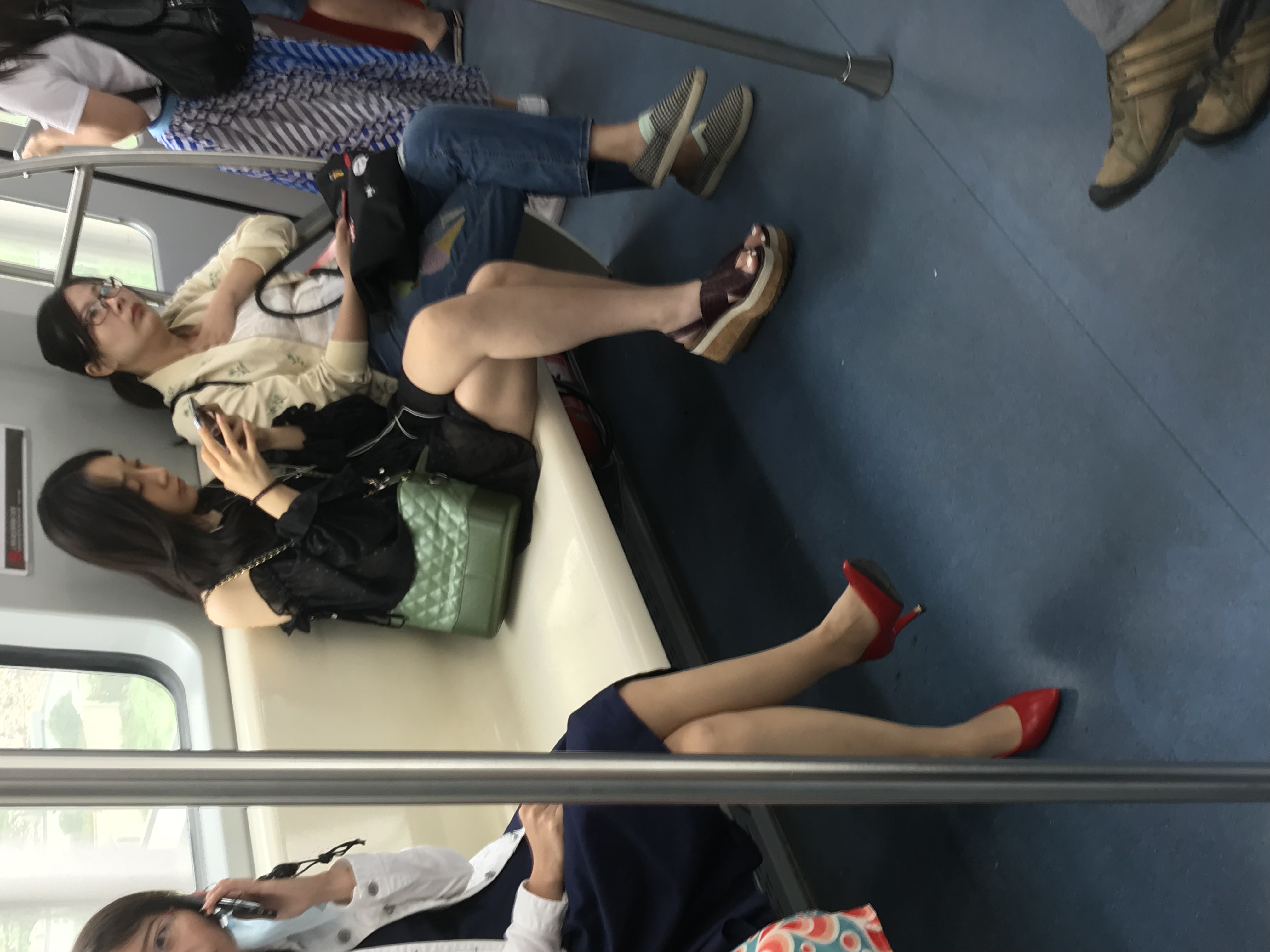 这大白腿小姑娘可以打几分