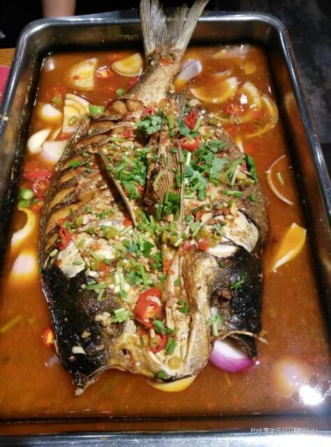 水表的晚餐(2018年9月11日)烤清江鱼