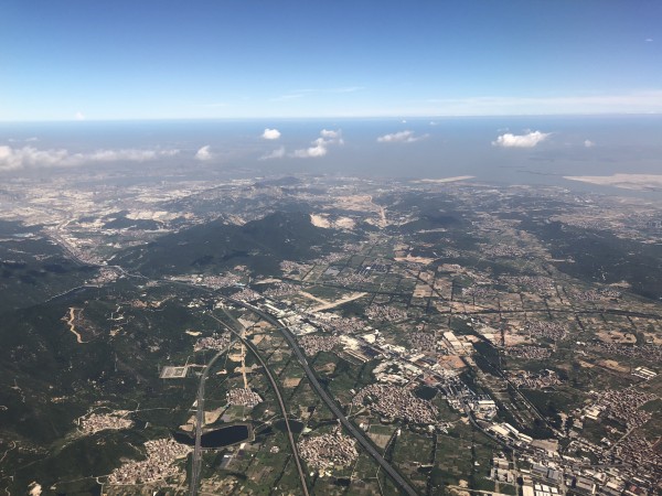 周末两场追悼会.