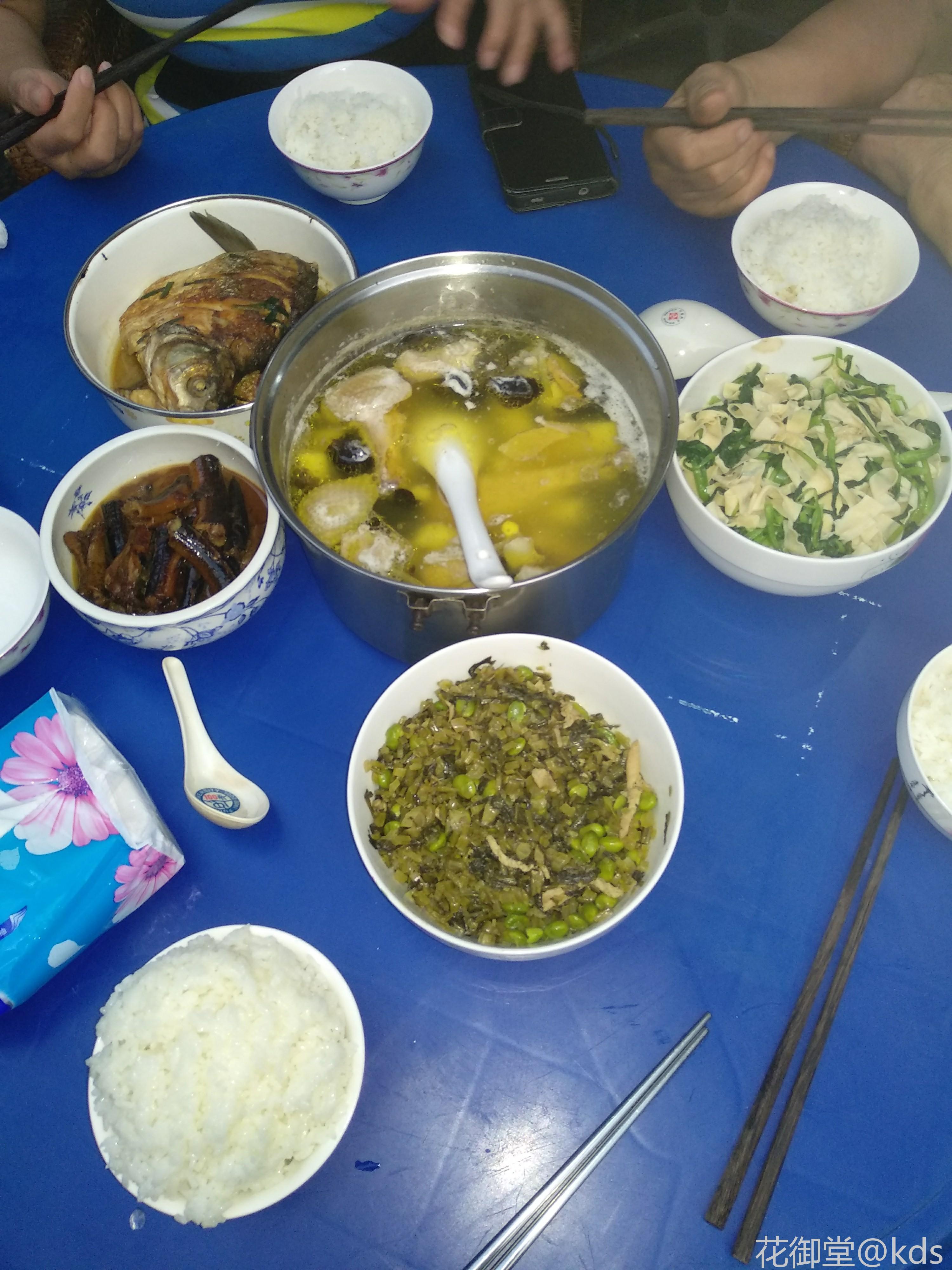 穷毕滚迪隆调斯额晚饭