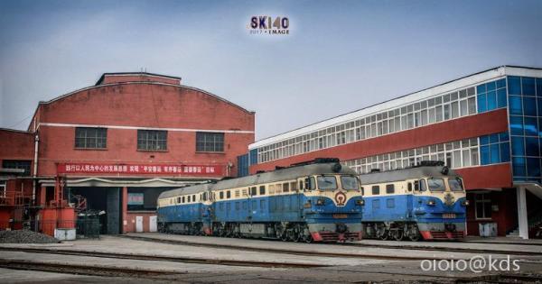 kds 宽带山 df4b-2531牵引客车4472次接近兴寿站.