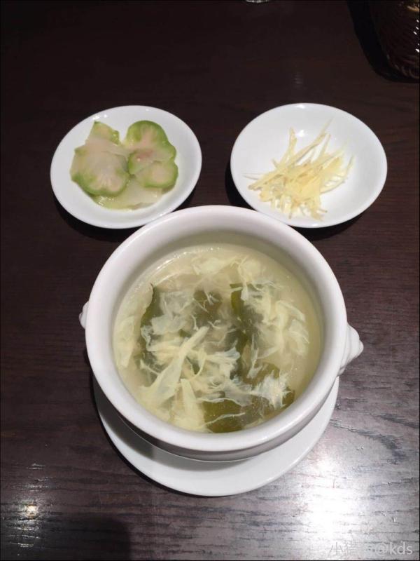 消费降级:榨菜泡饭