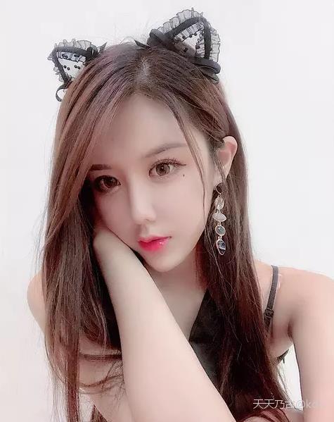 来发几个抖音上收藏的美女