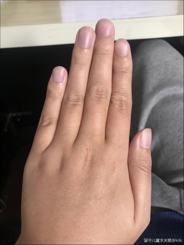 那看我额手,有伐有福气?