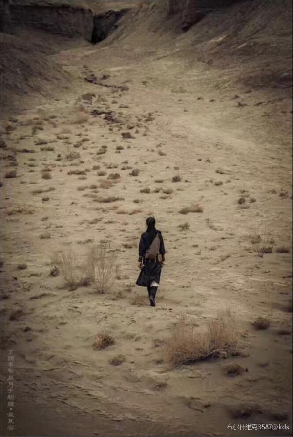 你们手机里有什么好看的背影照片吗