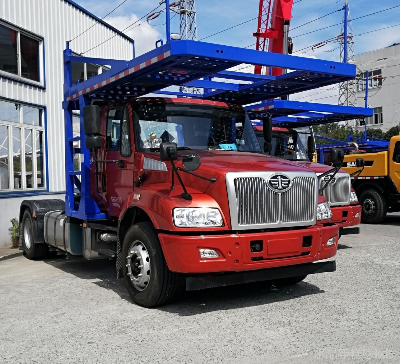 中美两国"擎天柱"大卡车的差异