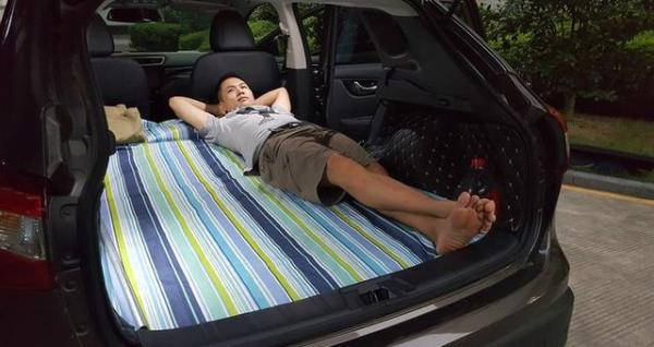 逍客无损"改"床车,自驾游很开心