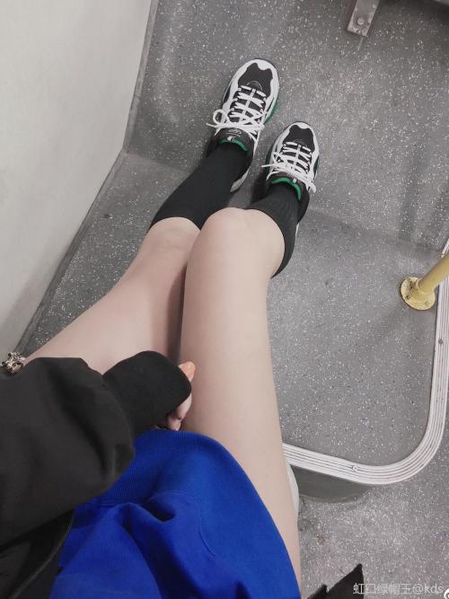 这天气,露大腿的才是真xs!