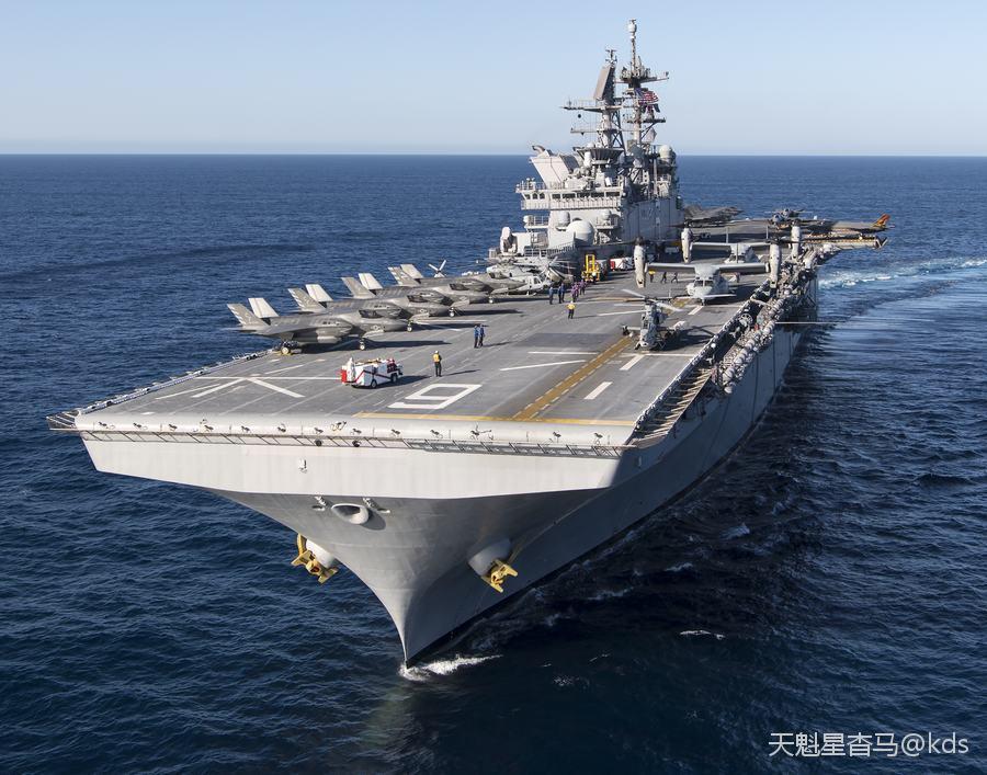 原来出云号并不小,装f35后还是有点威胁