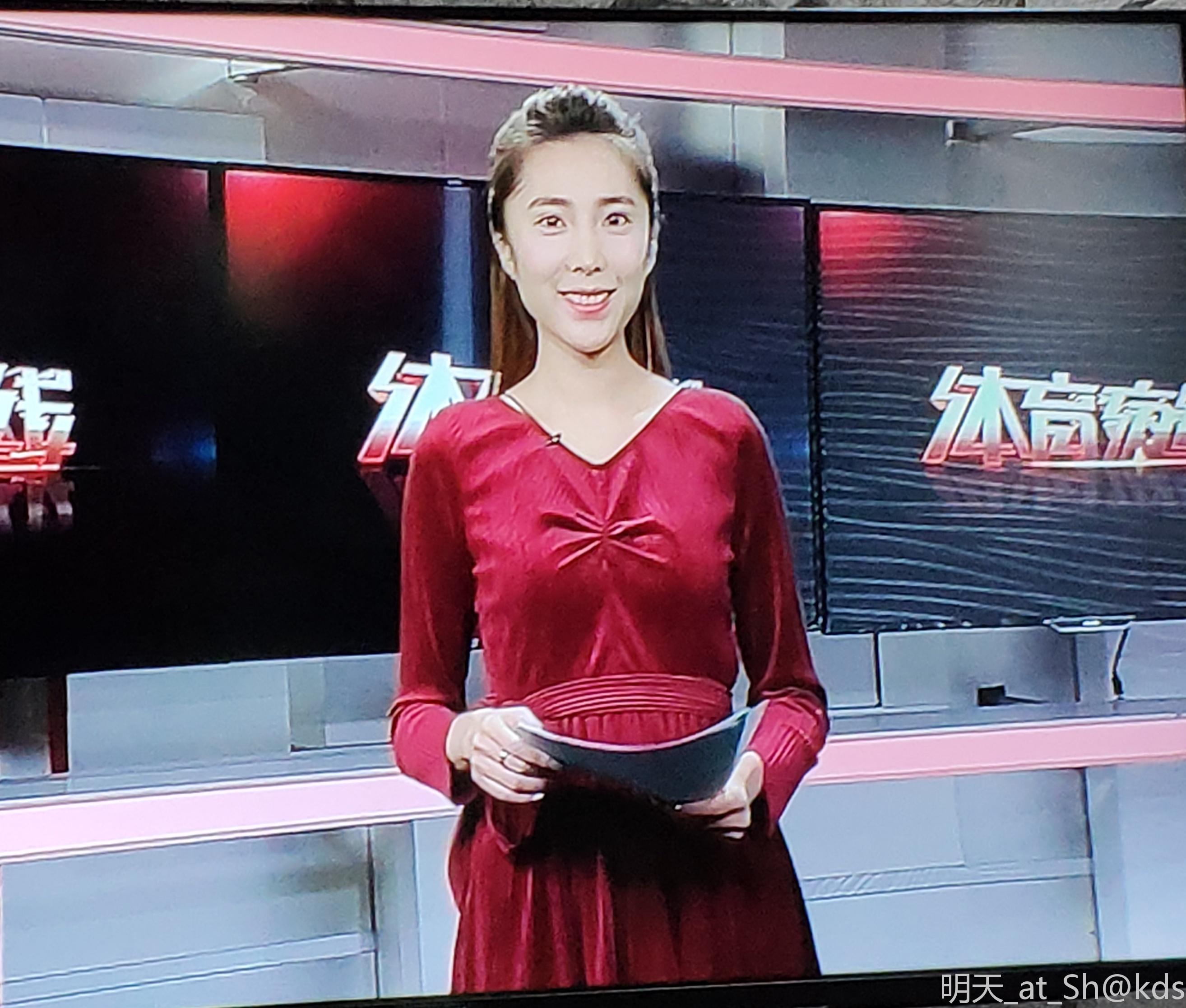 上海五星体育女主持图片