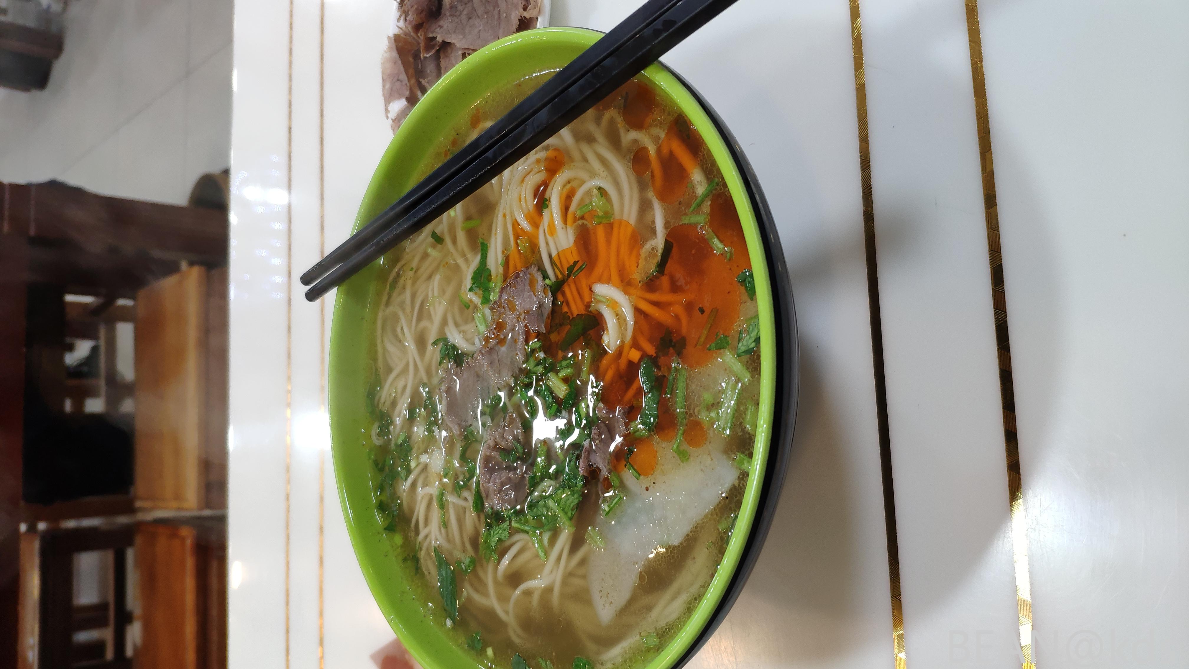 牛肉拉面不如辣肉面实惠啊