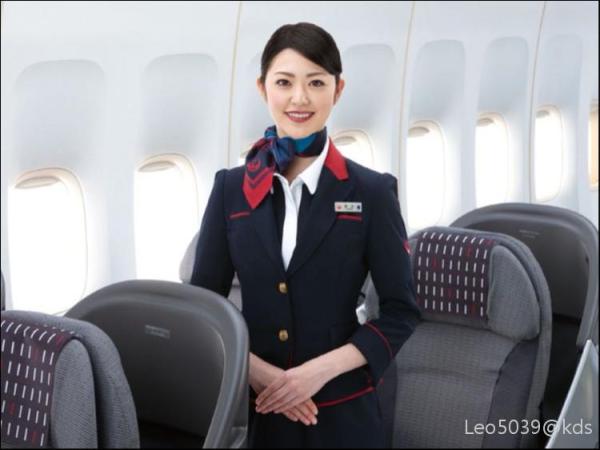现在的空姐的英文怎么这么差