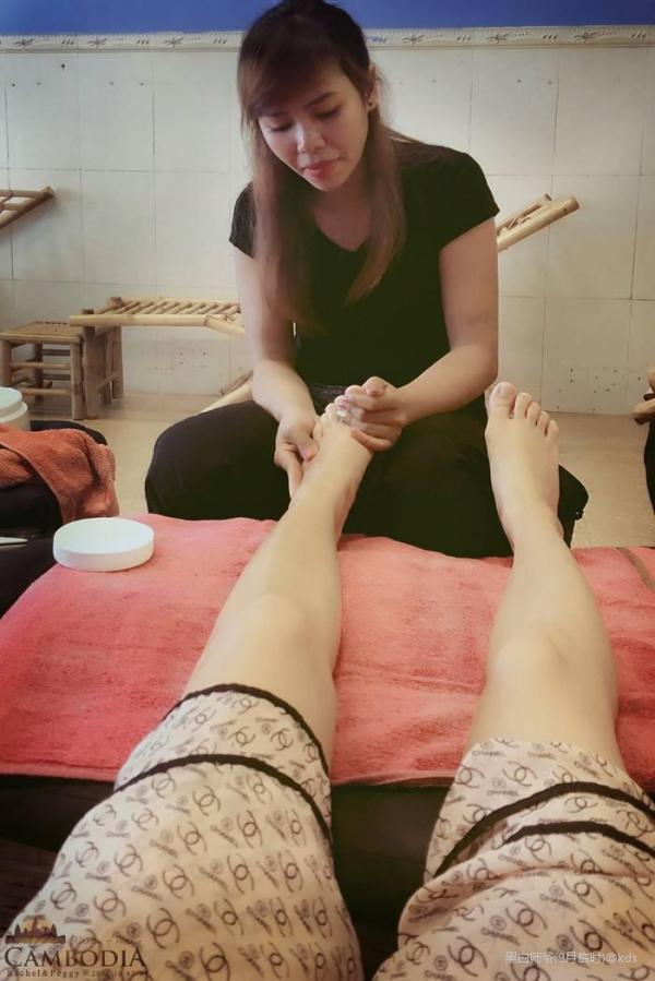 这些年给我足底按摩滴极品美女