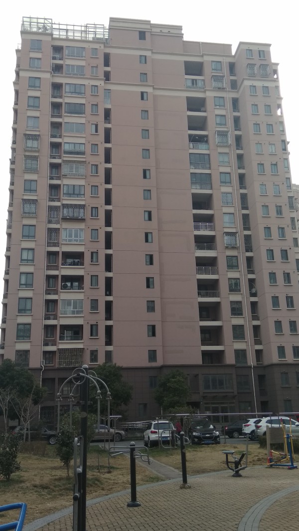 动迁小区里违建多得不得了