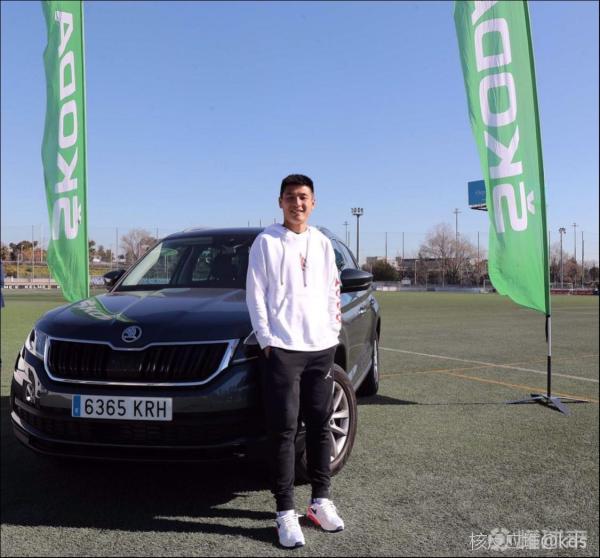 钱江晚报:广州恒大,请放中国足球一马