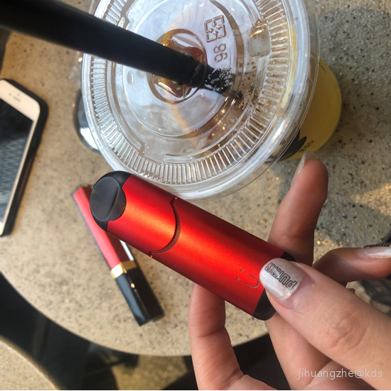 uks云客电子烟真实体验:一颗抽三天的烟弹带你一口入魂