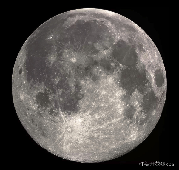 如何看待爱华为 P30 Pro 拍的月亮是 PS 的还是