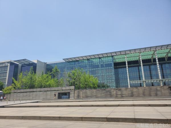 支持华为了,顺路去看看华为的上海研究所