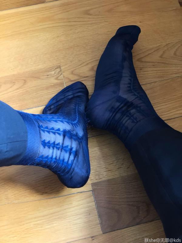 男的凉鞋加袜子可以吗