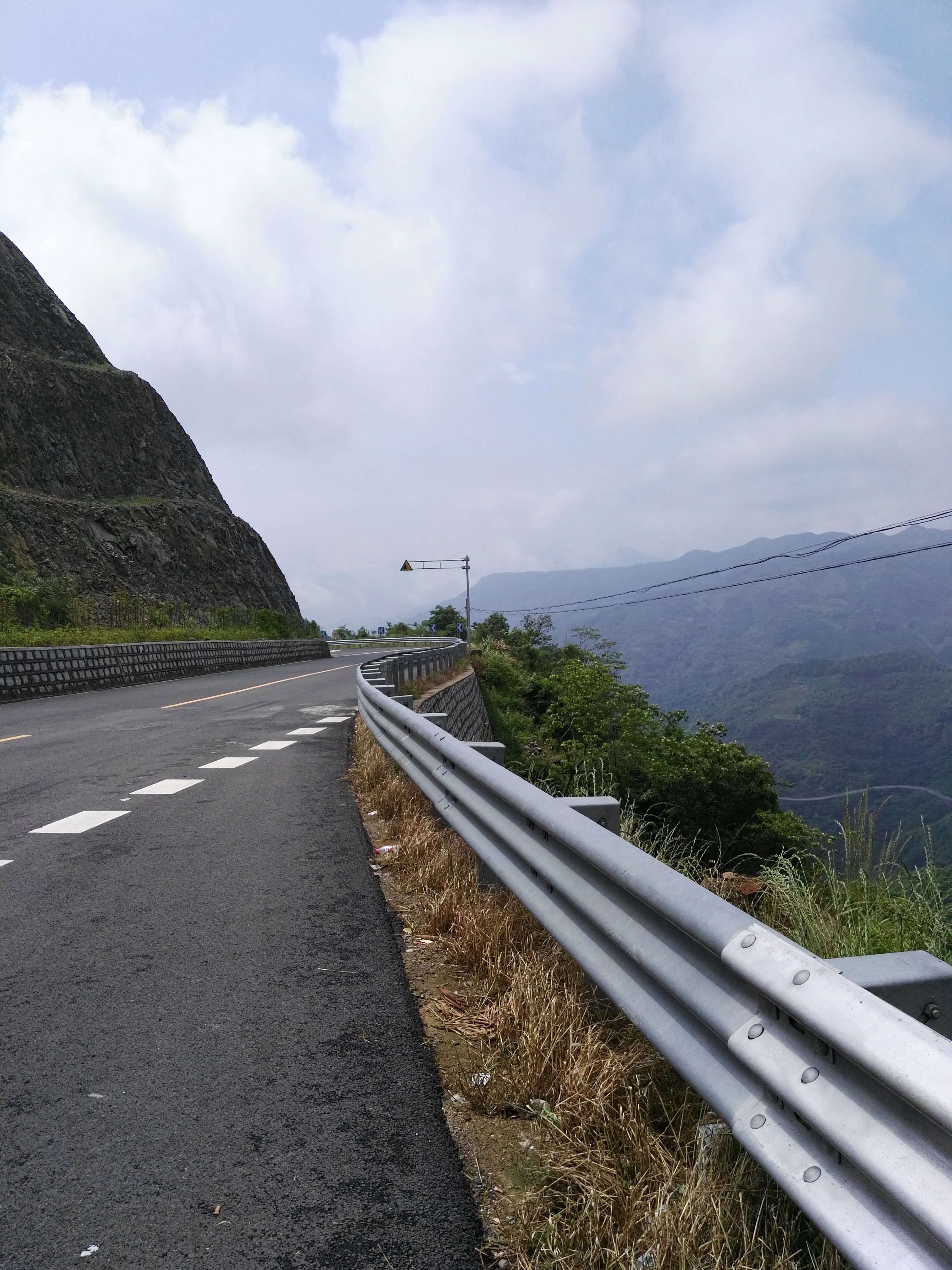 宁波的四明山,是不是跑山路很野的地方